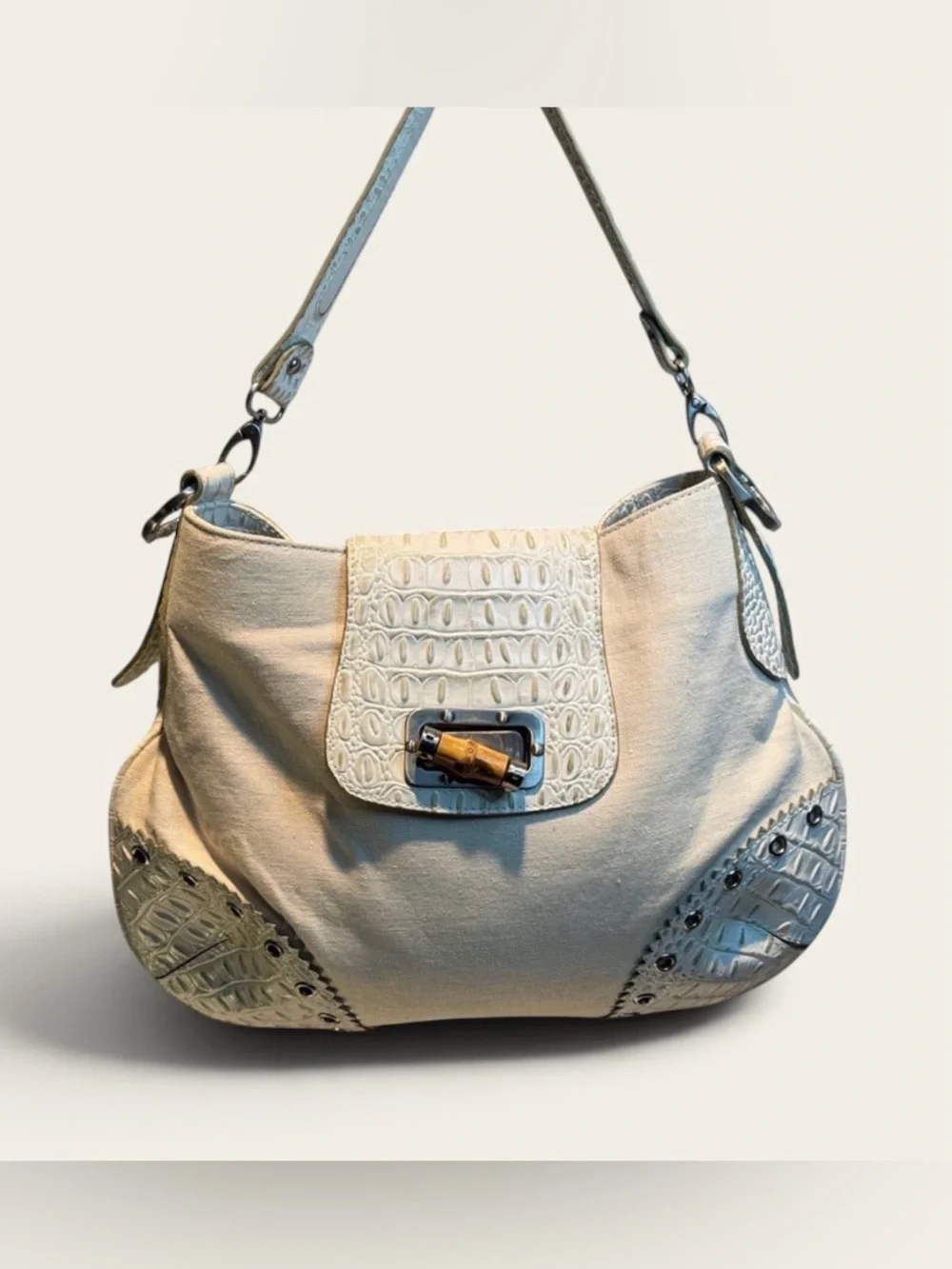 Carlie Lapson Elegant White Pu Crocodile-Embossed Shoulder Bag